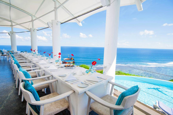 Restoran Fine Dining di Bali dengan Pemandangan Laut